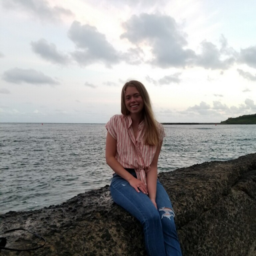 Meet your Posher, Brooke